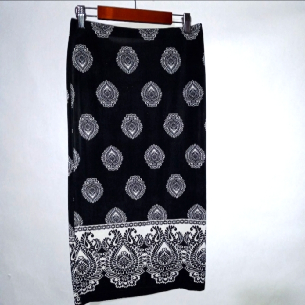 Contenta Skirt women's size small